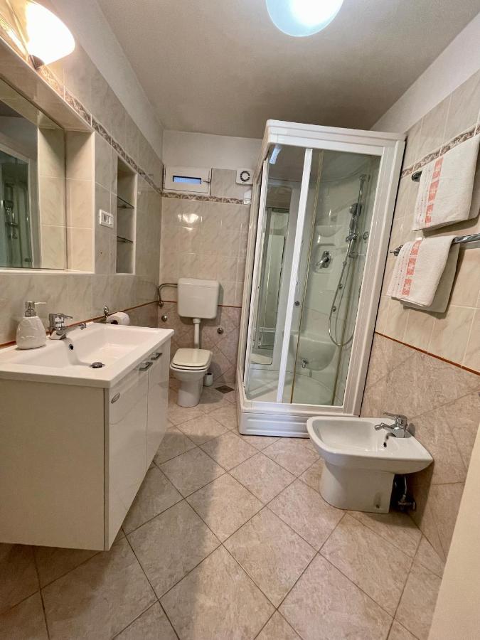 Apartments Matacin With Sea View Опатия Екстериор снимка