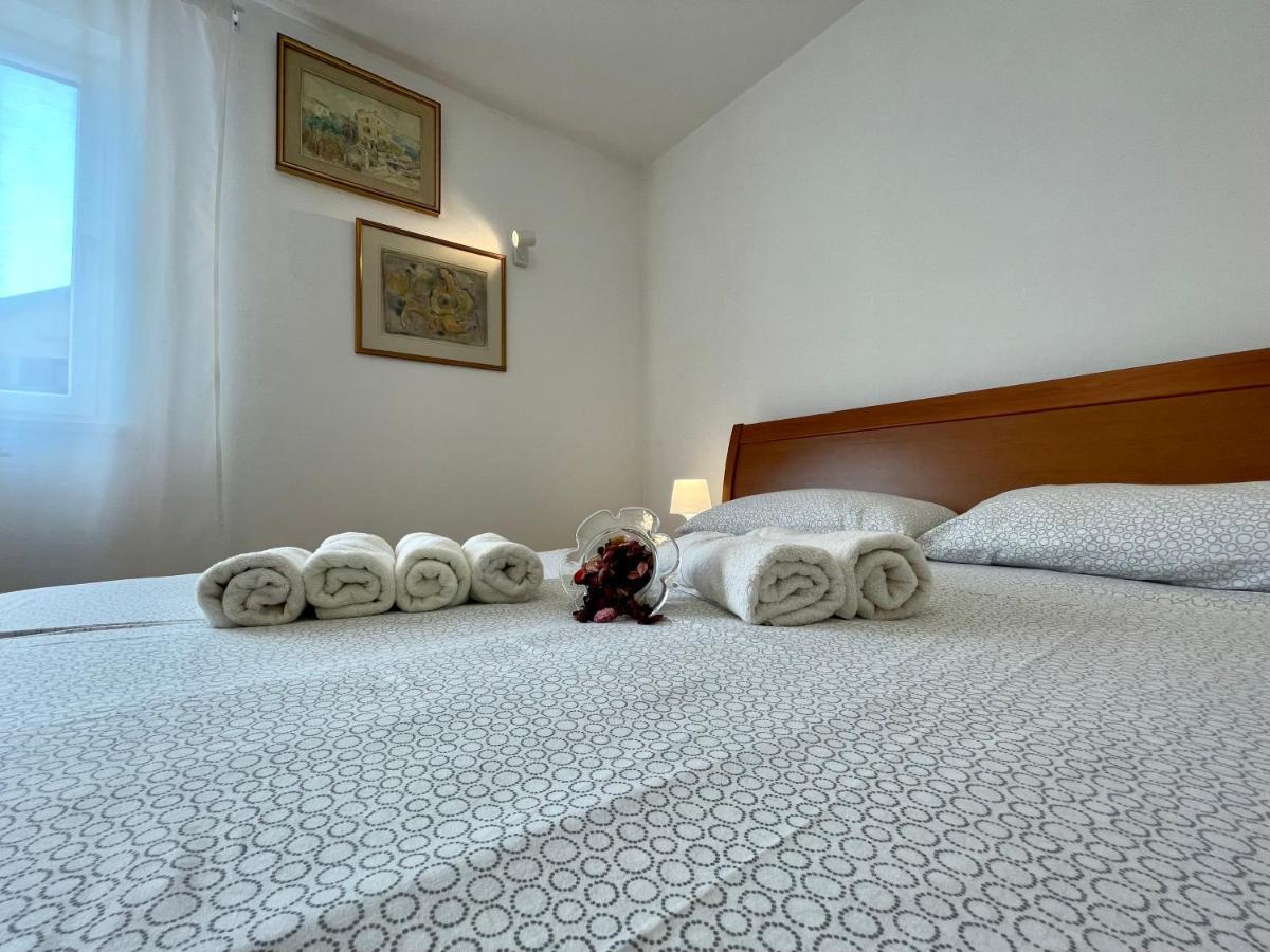 Apartments Matacin With Sea View Опатия Екстериор снимка