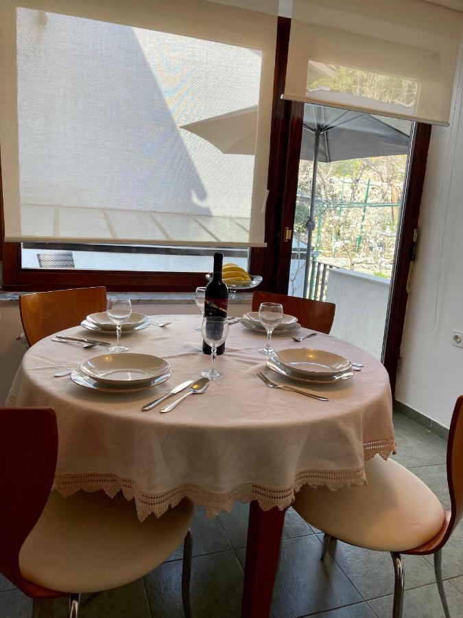 Apartments Matacin With Sea View Опатия Екстериор снимка
