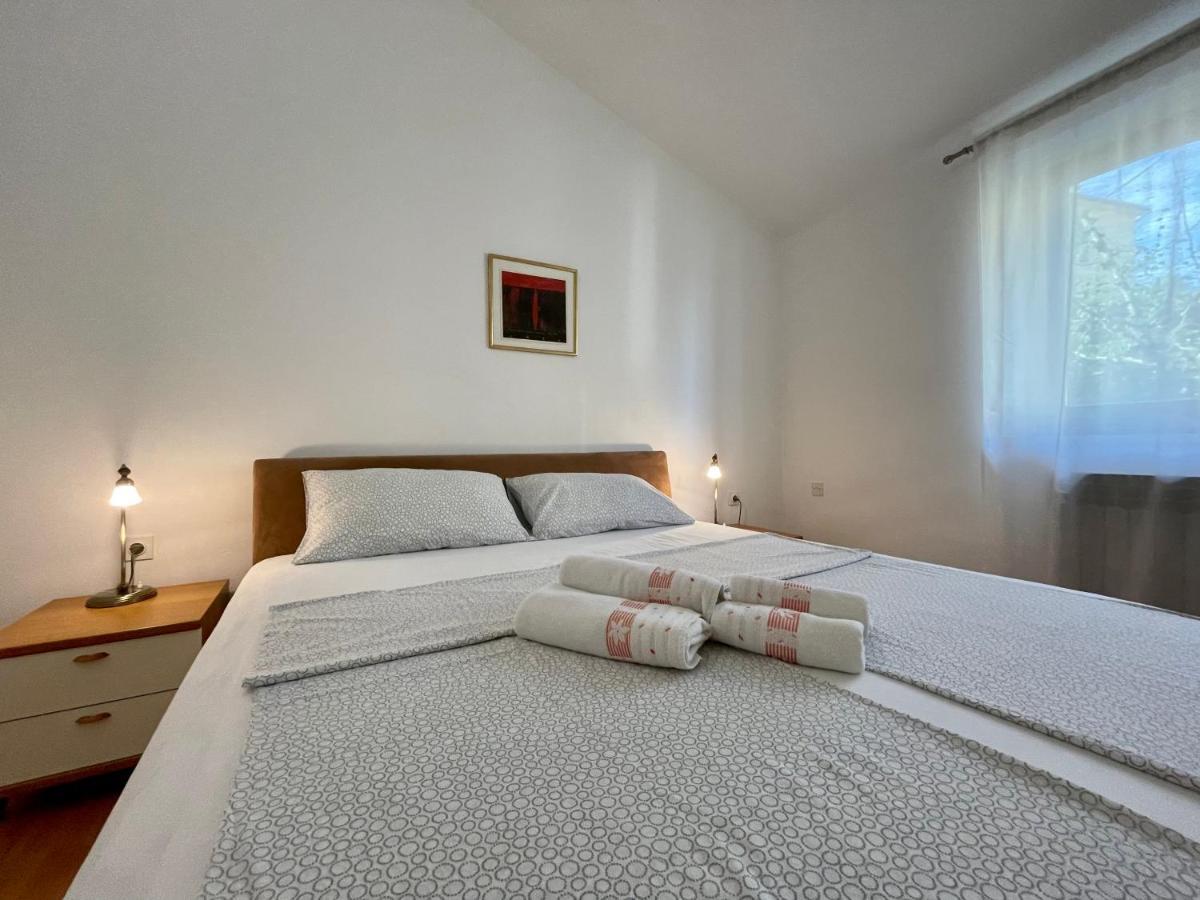 Apartments Matacin With Sea View Опатия Екстериор снимка