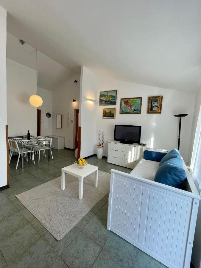 Apartments Matacin With Sea View Опатия Екстериор снимка