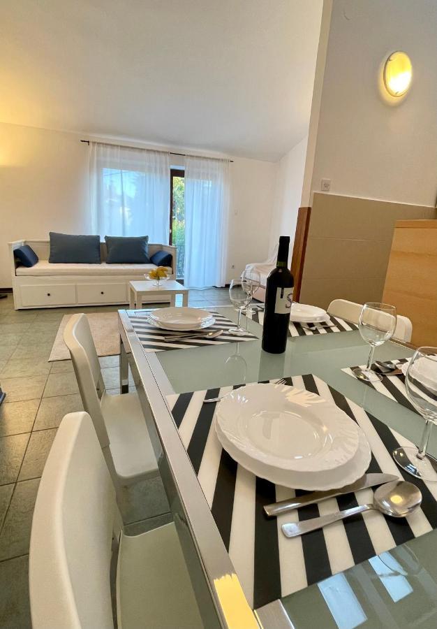 Apartments Matacin With Sea View Опатия Екстериор снимка