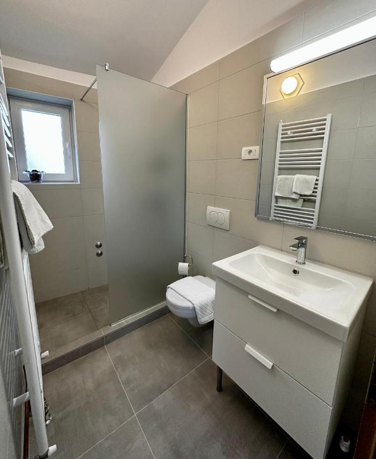 Apartments Matacin With Sea View Опатия Екстериор снимка
